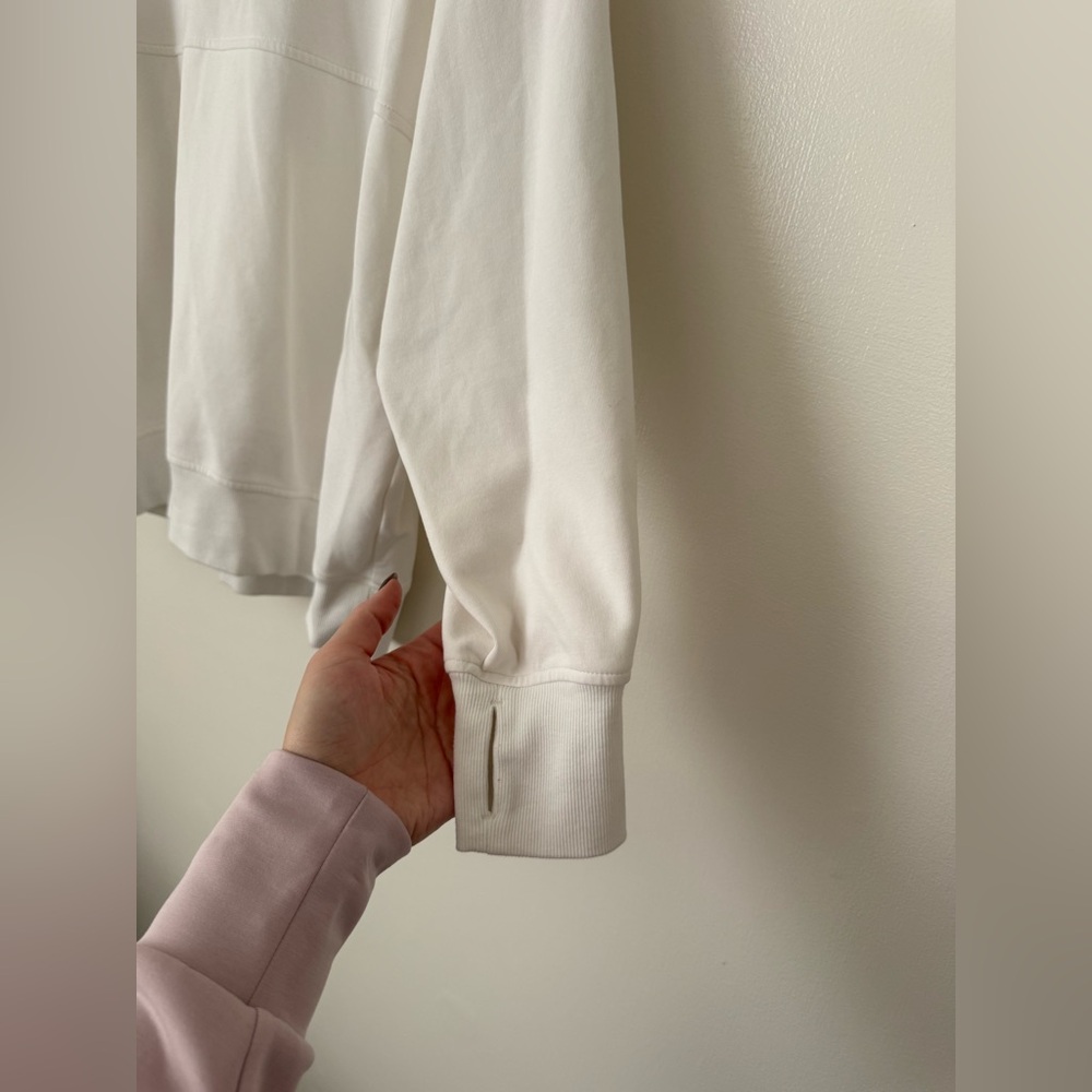 Old Navy Women's White Quarter-Zip Sweatshirt - Picture 4 of 4